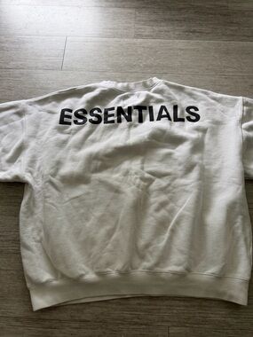 Fear of God Essentials crew neck sweatshirt